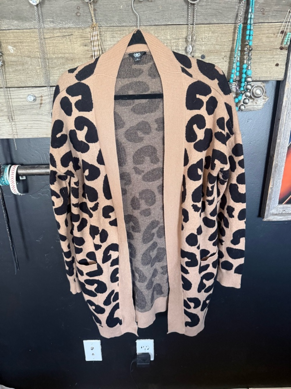 GBG Los Angeles Leopard Print Open-Front Cardigan - Tan & Black
